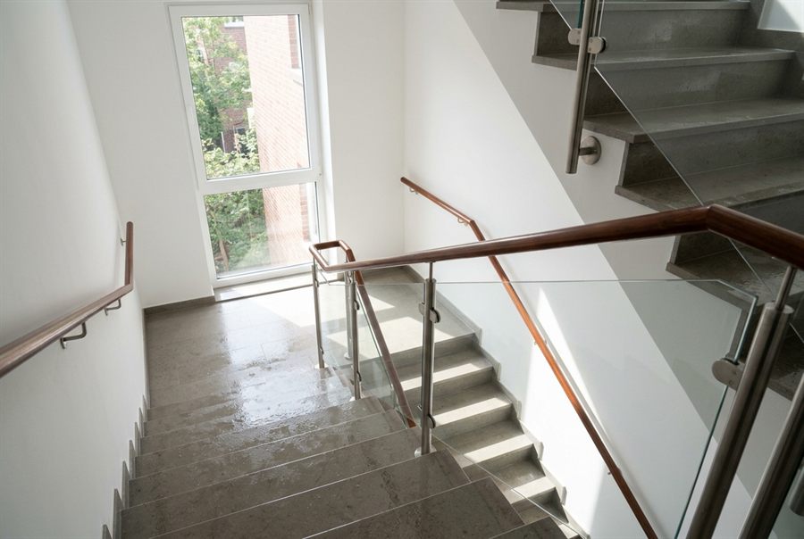 Treppenhaus- und WEG-Reinigung